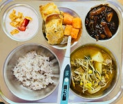 맛있는 점심시간<식생활관<알림마당<전주화산초등학교 전주화산초등학교
