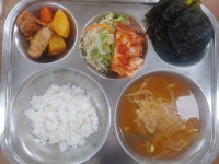 오늘의 급식<영양소식<학교소식<화산초등학교 화산초등학교