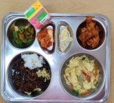 식단갤러리<식생활관<천서마당<천서초등학교 천서초등학교
