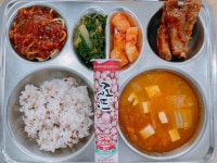 급식 갤러리<급식실<학교소식<인월초등학교 인월초등학교