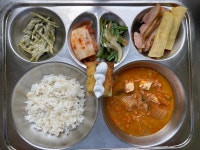 급식앨범<식생활관<학교소식<군산내흥초등학교 군산내흥초등학교