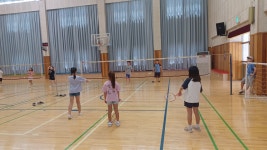 활동모습<배드민턴<23학년도까지 방과후학교<늘봄학교<이리북초등학교 이리북초등학교