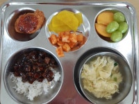 이달의식단<식생활관<용진마당<용진초등학교 용진초등학교