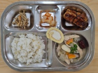 급식 갤러리<급식 안내<알림마당<군산도담유치원 군산도담유치원