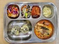 식단/식단앨범<식생활관 이야기<알림마당<이리백제초등학교 이리백제초등학교