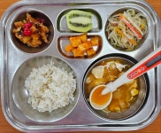 급식앨범<급식<학교소식<성송초등학교 성송초등학교