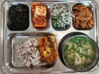 오늘의식단<식생활관<교육활동<전주덕진중학교 전주덕진중학교