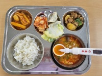 급식사진<식생활관<알림방<부안동초등학교 부안동초등학교