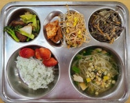 식단갤러리<식생활관<천서마당<천서초등학교 천서초등학교