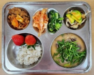 급식앨범<학교급식<학교소식<군산푸른솔초등학교 군산푸른솔초등학교
