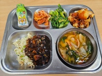 급식 사진<식생활관<외궁소식<외궁초등학교 외궁초등학교