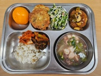 급식 사진<식생활관<외궁소식<외궁초등학교 외궁초등학교