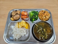 급식 사진<식생활관<외궁소식<외궁초등학교 외궁초등학교