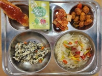급식사진<급식실<교육활동<전주온빛중학교 전주온빛중학교