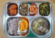 오늘의 점심메뉴 사진<식생활관<학교소식<사매초등학교 사매초등학교