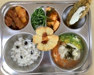 식단사진<식생활관<알림마당<군산진포중학교 군산진포중학교