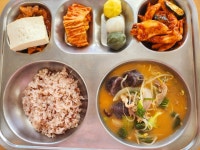 맛있는 점심식사<급식실<교육정보<전주우전중학교 전주우전중학교