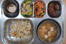 급식앨범<식생활관 소식<알림마당<영전초등학교 영전초등학교