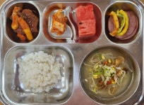 급식사진<식생활관<열린마당<전주하가초등학교 전주하가초등학교