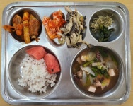 식단갤러리<식생활관<천서마당<천서초등학교 천서초등학교