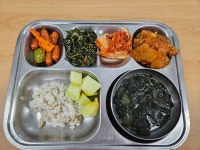 급식 사진<식생활관<외궁소식<외궁초등학교 외궁초등학교
