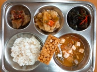 이달의식단