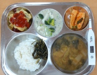 식단사진<영양소식<알림 마당<강남초등학교 강남초등학교