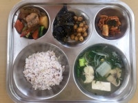 식단사진<식생활관<학교소식<두서초등학교 두서초등학교