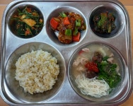 이달의식단