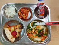 오늘의 식단<영양 급식실<열린마당<평산초등학교 평산초등학교