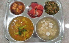 오늘의 식단<오늘의 먹거리<건강이야기<언양누리유치원 언양누리유치원