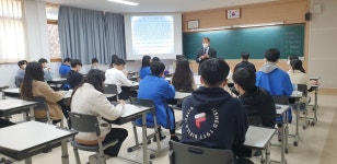 현대청운영상<학생광장<현대청운고등학교 현대청운고등학교