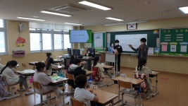 활동사진<민주시민교육 연구학교<연구(중점)학교<문수교육과정<문수초등학교 문수초등학교