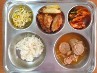 이달의식단