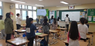 활동사진<민주시민교육 연구학교<연구(중점)학교<문수교육과정<문수초등학교 문수초등학교