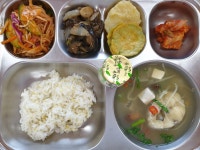 이달의식단<급식소식<알림마당<명산초등학교 명산초등학교