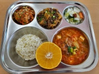 식단사진<급식소식<화봉소식<화봉초등학교 화봉초등학교
