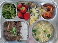 월간 식단<급식소식<학교소식<두왕초등학교 두왕초등학교