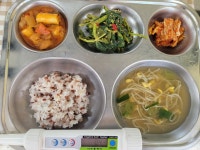 급식게시판<급식이야기<알림마당<강동유치원 강동유치원