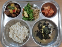 급식갤러리<급식실<학교소식<약수초등학교 약수초등학교