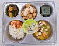 당일급식사진<급식안내<학교소식<남창중학교 남창중학교