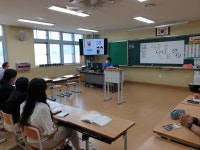 전문적 학습공동체<민주시민교육 연구학교<연구(중점)학교<문수교육과정<문수초등학교 문수초등학교