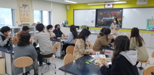 전문적 학습공동체<민주시민교육 연구학교<연구(중점)학교<문수교육과정<문수초등학교 문수초등학교