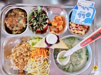 오늘의 식단<영양 급식실<열린마당<평산초등학교 평산초등학교