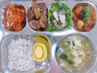 월간 식단<급식소식<학교소식<두왕초등학교 두왕초등학교