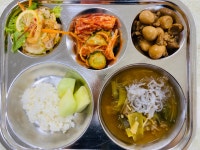 이달의식단(급식사진)<급식실<알림마당<도산초등학교 도산초등학교