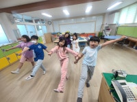 방과후학교 활동모습<늘봄프로그램 교실<늘봄학교<두서초등학교 두서초등학교
