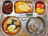 오늘의 식단<급식소식<학교소식<무룡초등학교 무룡초등학교