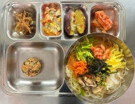 식단사진<급식실<학교소식<명덕여자중학교 명덕여자중학교