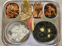 이달의 식단<급식소식<알림마당<대송중학교 대송중학교